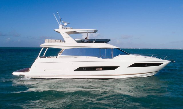 680 - Winner of 2016 Flybridge (over 60ft)