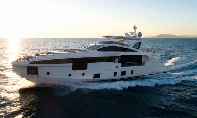 Grande 32M - Joint Winner of 2019 Best Naval Architecture: Semi-Displacement or Planing Motor Yachts