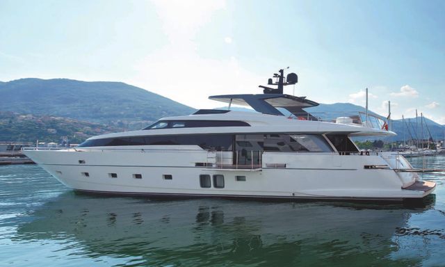 SL94 - Winner of 2012 Best Motoryacht (90-100')