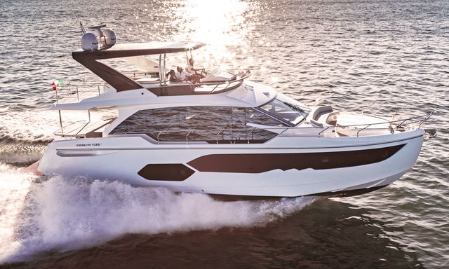 58 FLY - Winner of 2018 Best Flybridge Yacht (above 55ft to 80ft)