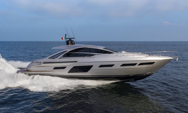 Pershing 7X - Winner of 2020 Best Exterior Design (18.5-24m)