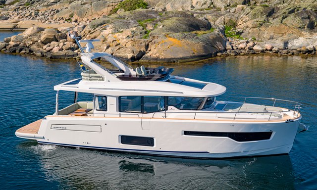 495 Flybridge  - Winner of 2025 Up to 18m