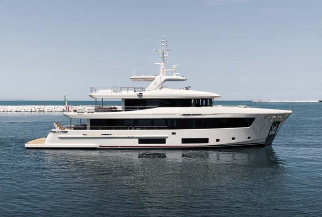 Cantiere delle Marche Nauta Air 110 