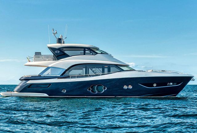 Monte Carlo Yachts MCY 76 Skylounge 