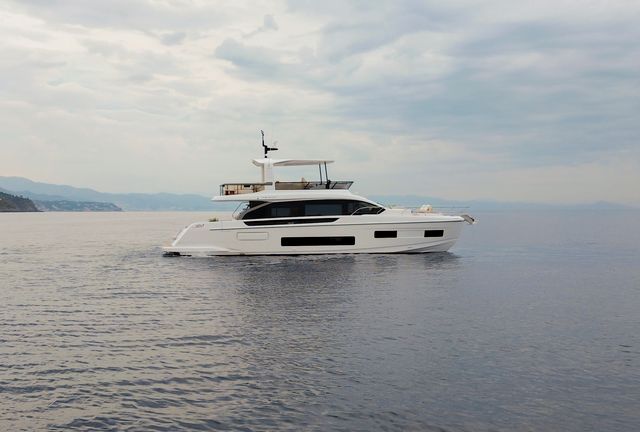 Azimut Fly 62 