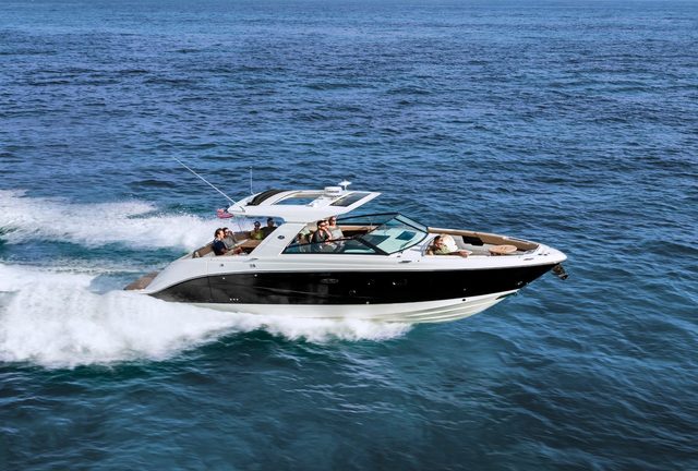 Sea Ray SLX 400 