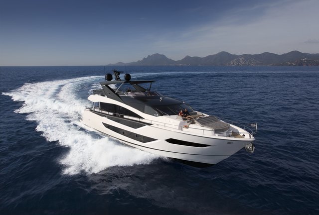 Sunseeker 88 Yacht 