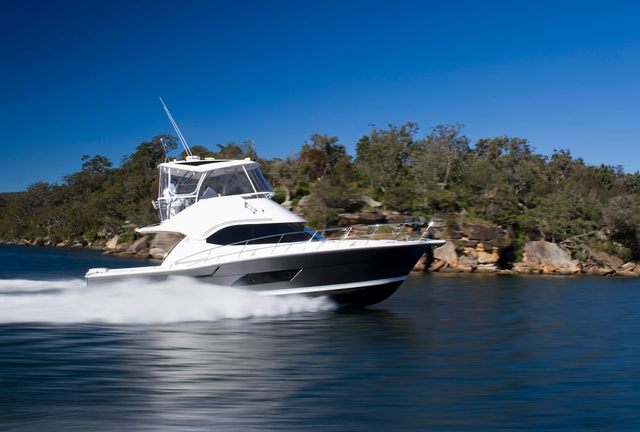 Riviera 43 Open Flybridge