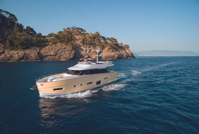 Azimut Magellano 66 