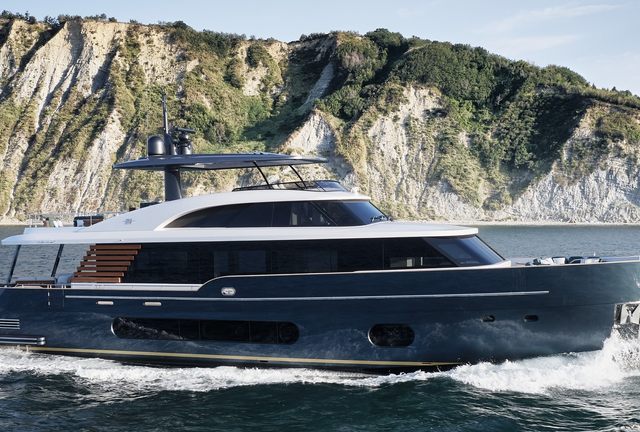 Azimut Magellano 25M