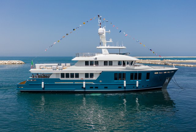 Cantiere delle Marche Darwin 115 