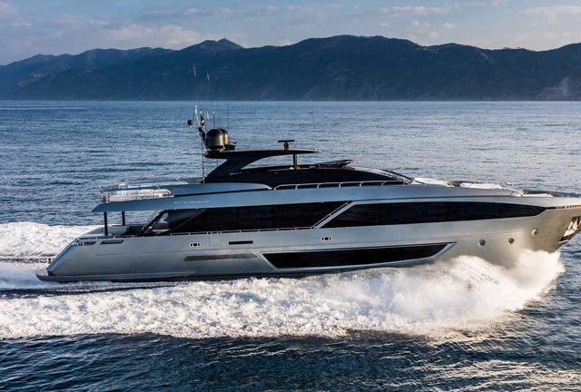 Riva 110' Dolcevita 