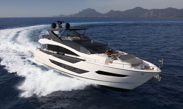 Sunseeker 88 Yacht 