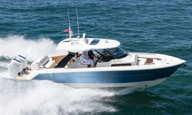 Tiara Yachts 39 LS