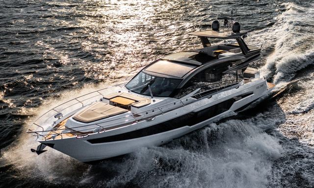 Galeon 700 Skydeck