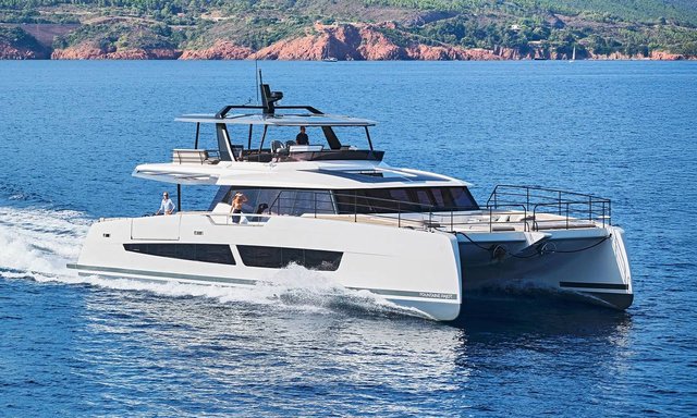 Fountaine Pajot Power 80 