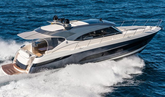 Riviera 5400 Sport Yacht Platinum Edition