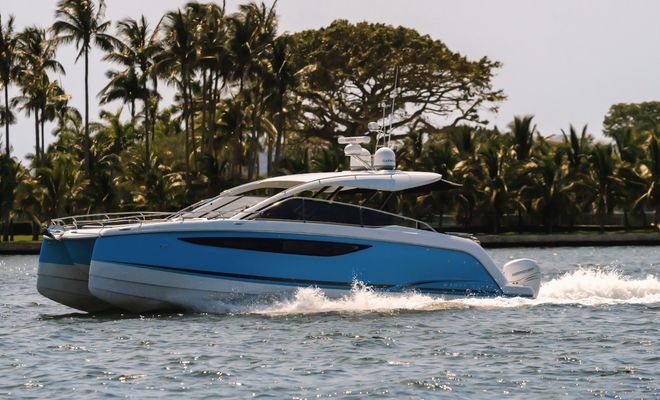 Four Winns Multi Hull Range