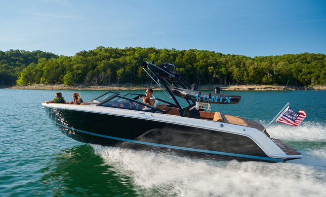 Cobalt Boats CS SERIES Range