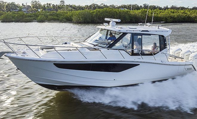 Boston Whaler Conquest Range