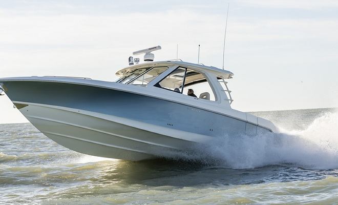 Boston Whaler Realm Range
