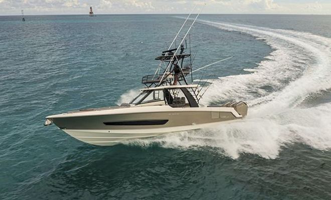Boston Whaler Outrage Range