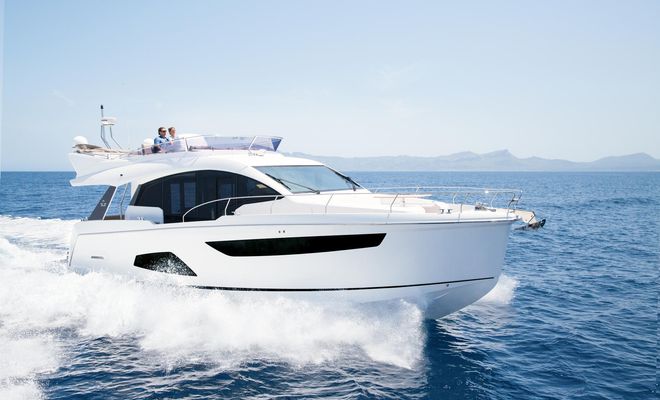 Sealine Flybridge  Range