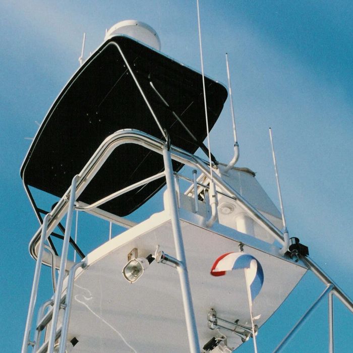 Elizabeth yacht exterior 2