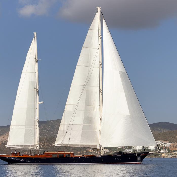 Sallyna yacht exterior 2
