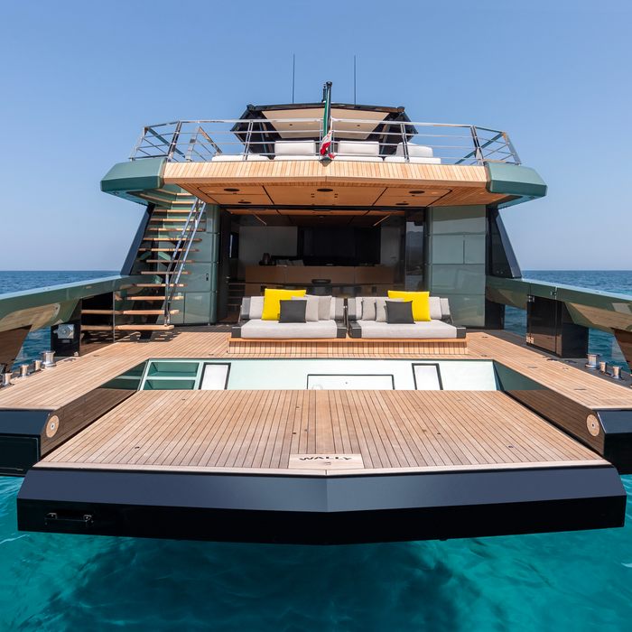 Madship yacht exterior 2