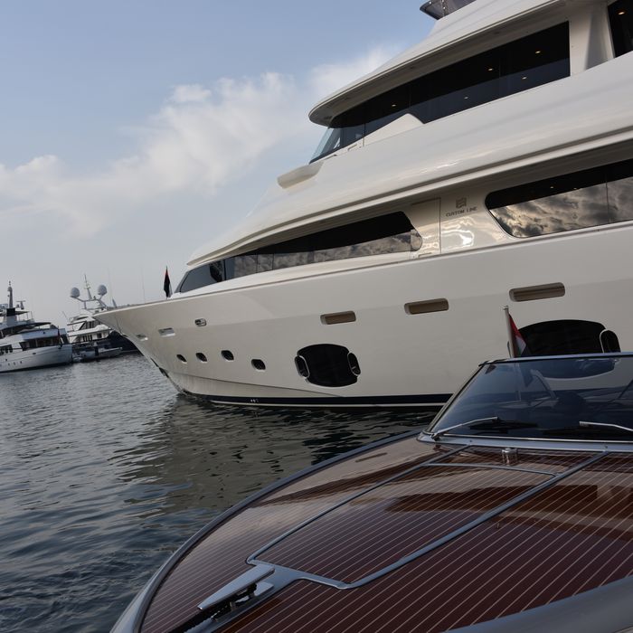 Salumi 1 yacht exterior 2