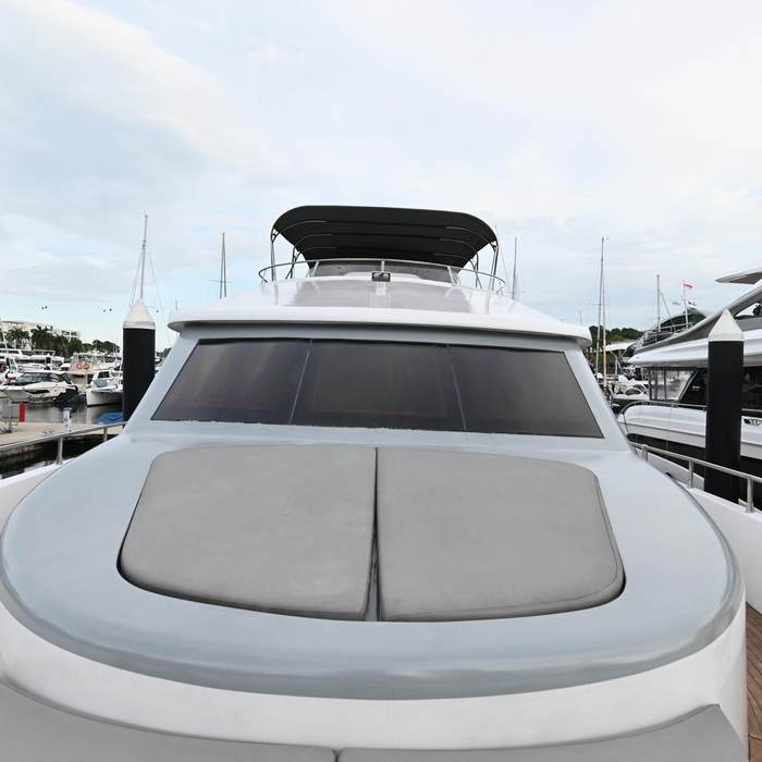 Stardust yacht exterior 2