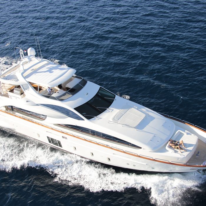 Insieme yacht exterior 2