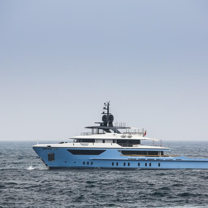 Ocean Dreamwalker III yacht exterior 2