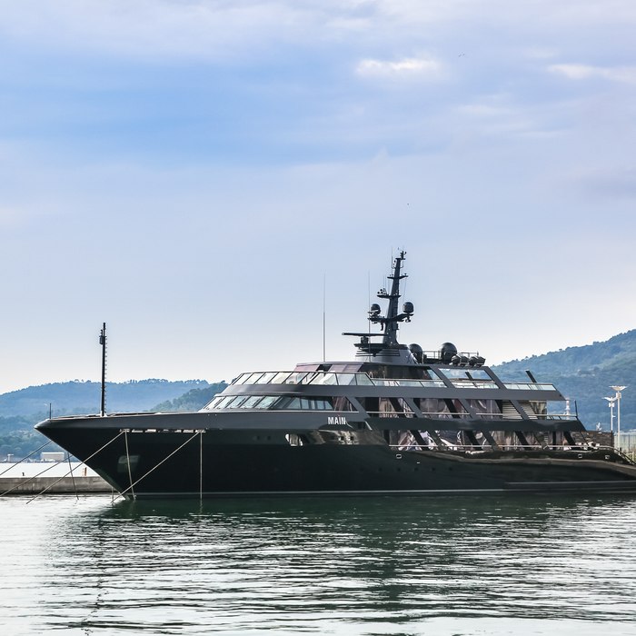 Main yacht exterior 2