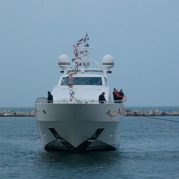 Liberdade yacht exterior 2