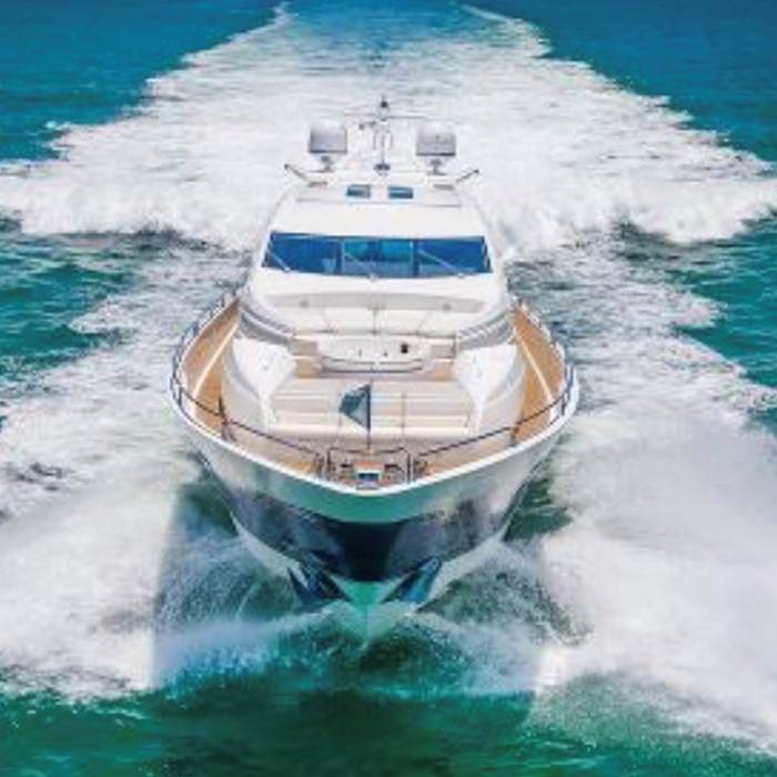 Unico yacht exterior 2