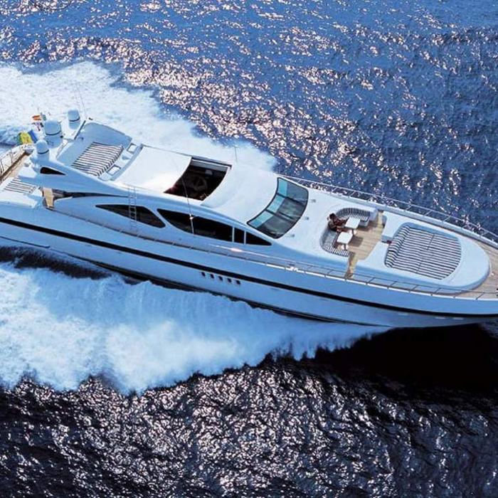 Incognito yacht exterior 2