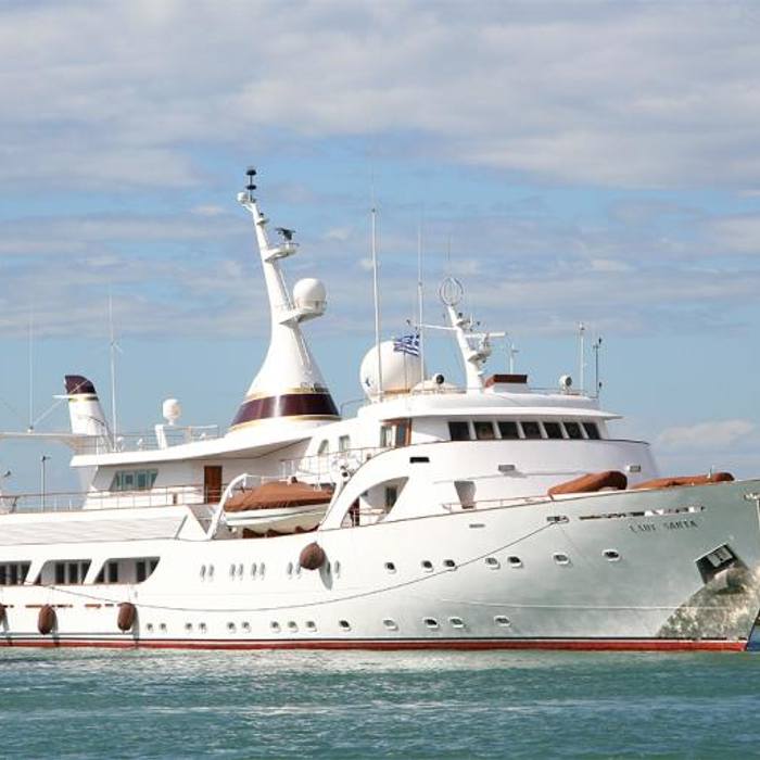 Lady Sarya yacht exterior 32