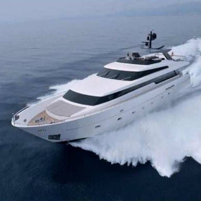 Casa yacht exterior 24