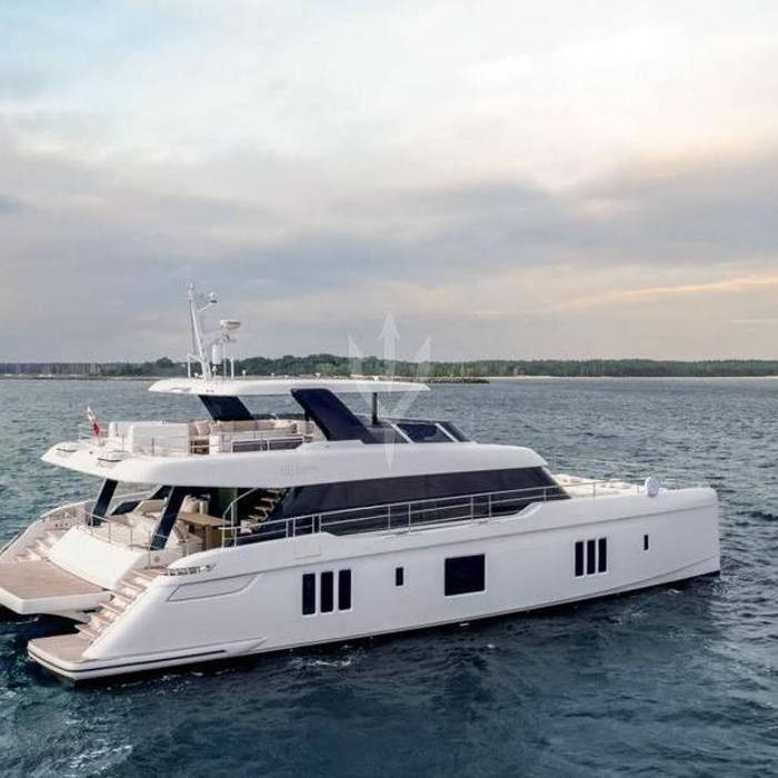 Fat Cat yacht exterior 2