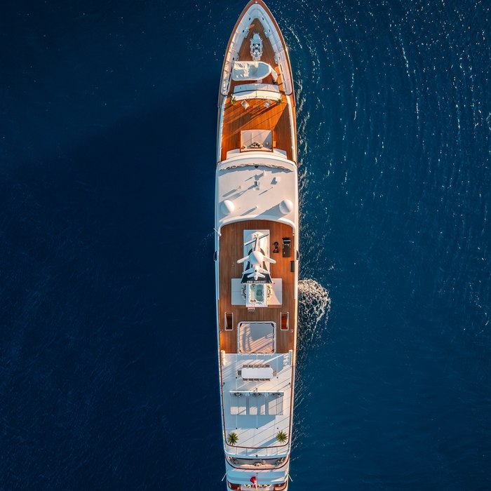 Victory yacht exterior 2