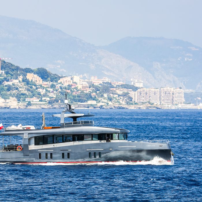 Timeless yacht exterior 2