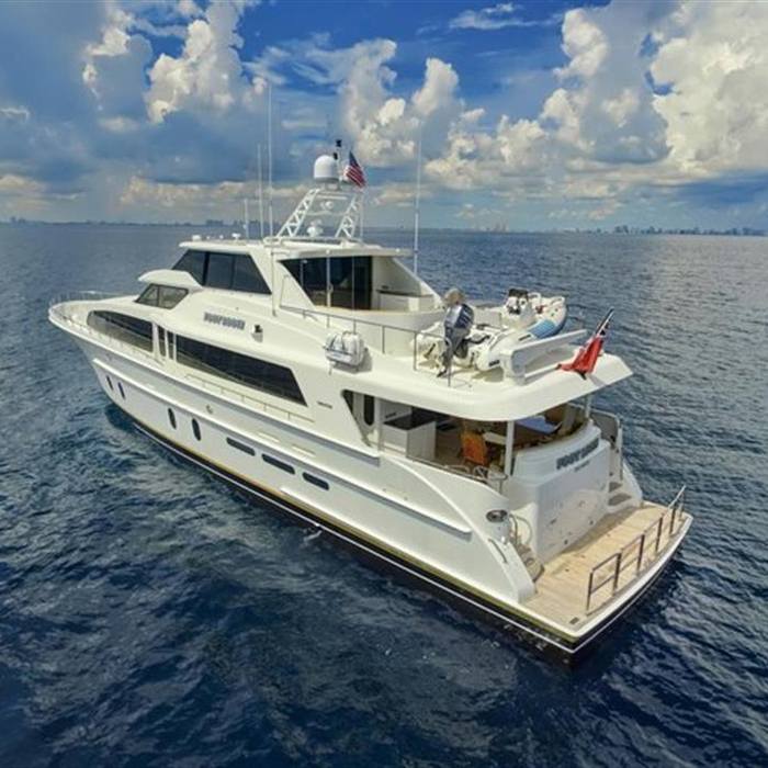 Footloose yacht exterior 2