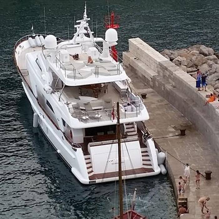 Miamaa yacht exterior 2