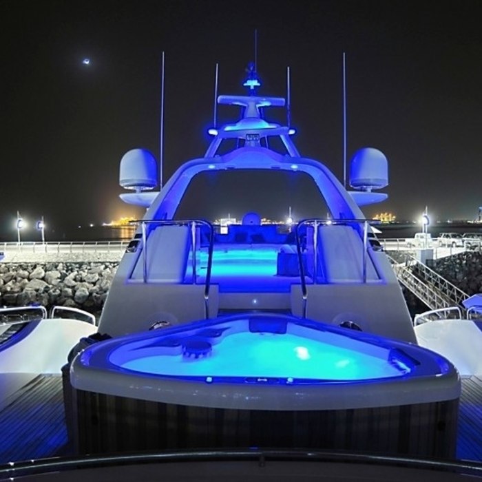 Inspir8 yacht exterior 19