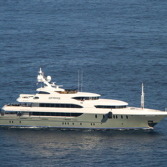 Lady Beth yacht exterior 2