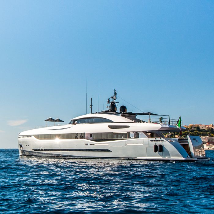 Laladdd yacht exterior 2
