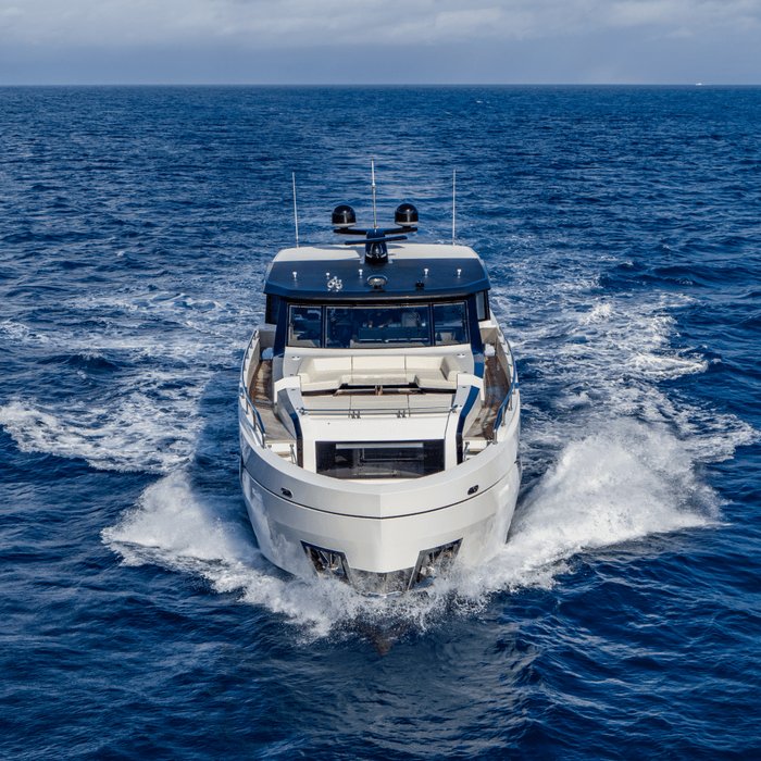 O yacht exterior 22