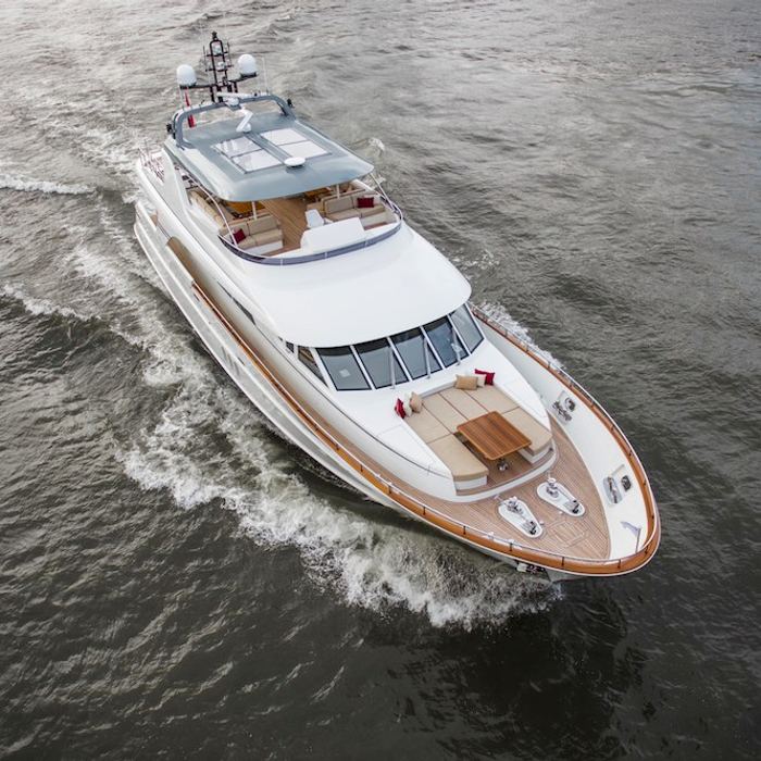 Mahalo yacht exterior 3